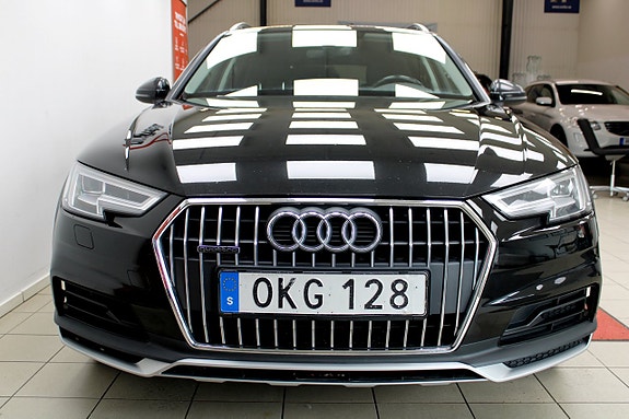 Audi A4 3 of 25