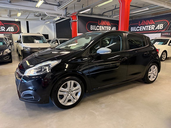 Peugeot 208 3 of 5