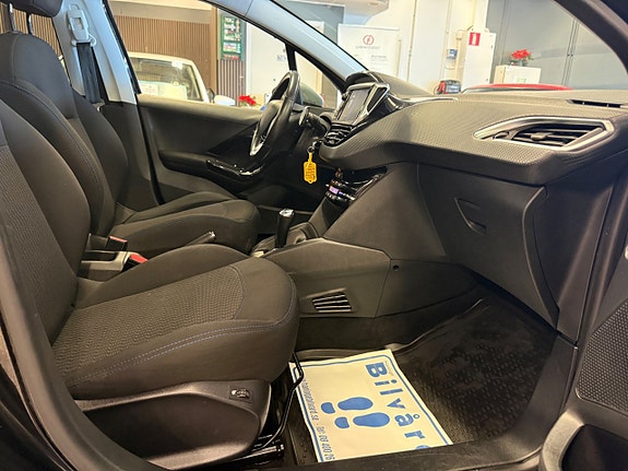 Peugeot 208 14 of 22