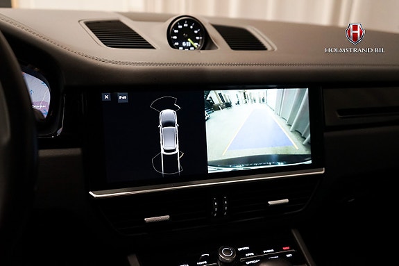Porsche Cayenne 21 of 29