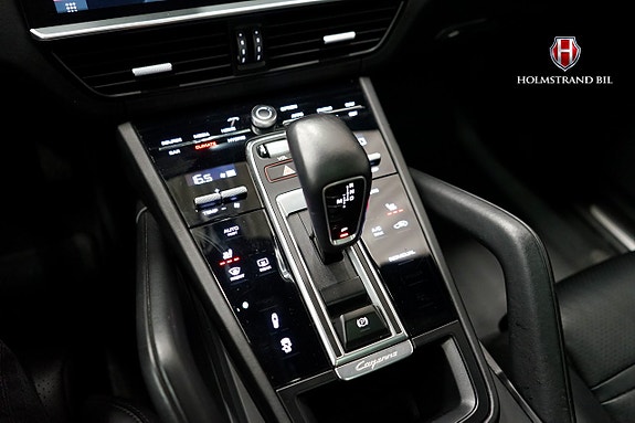 Porsche Cayenne 26 of 29