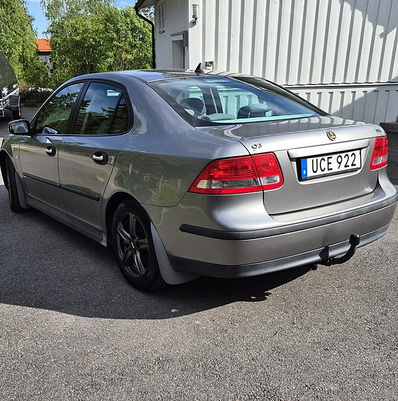Saab 9-3 2 of 5