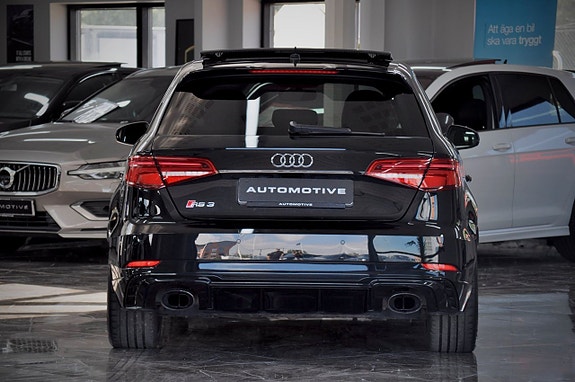 Audi RS3 2 of 5