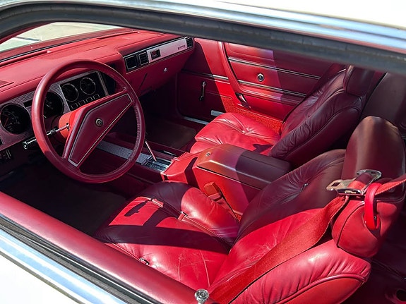Chrysler 300 4 of 5