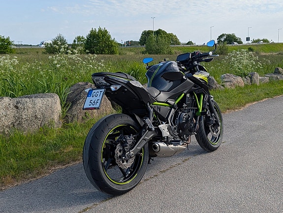 Kawasaki Ninja Z650, ränta 3.45%, Nyservad, Nybesiktigad, nytt bakdäck 10 of 12