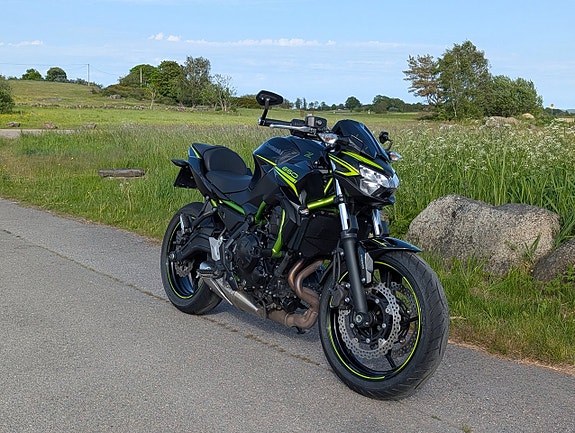 Kawasaki Ninja Z650, ränta 3.45%, Nyservad, Nybesiktigad, nytt bakdäck 8 of 12