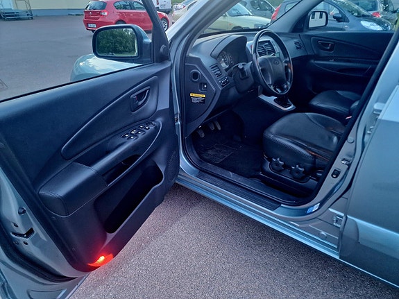 Hyundai Tucson 9 of 19