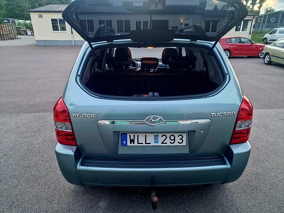 Hyundai Tucson 14 of 19