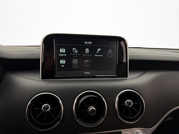 Kia Stinger 24 of 30