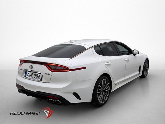 Kia Stinger 8 of 30
