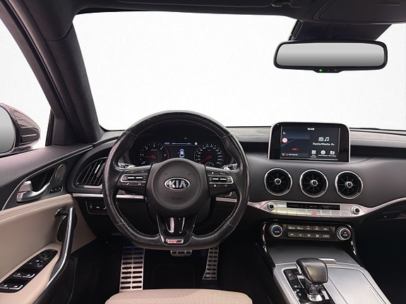 Kia Stinger 13 of 30
