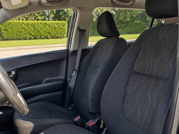 Kia Picanto 6 of 8
