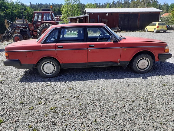 Brugt Volvo 240 2.3