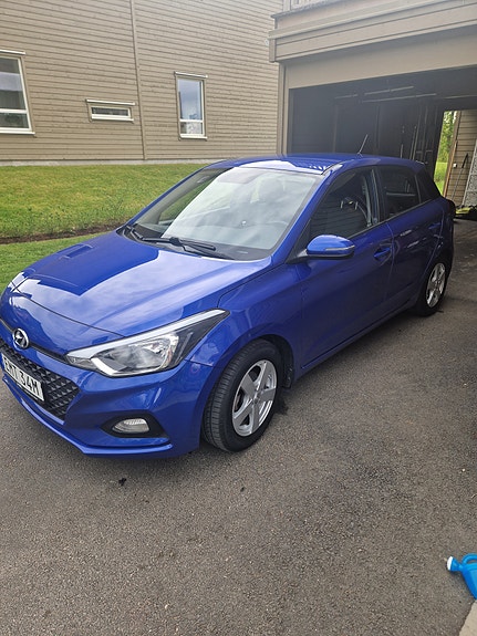 Hyundai i20 4 of 5