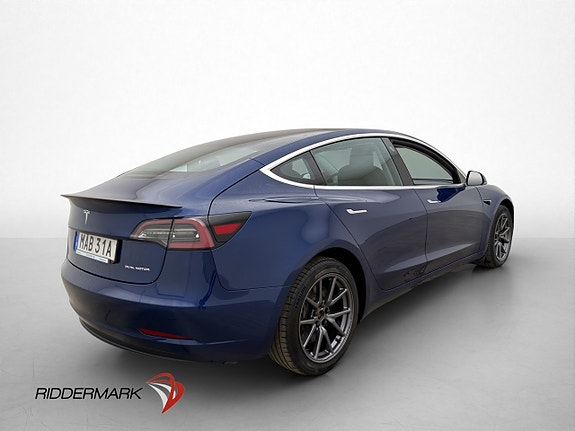Tesla Model 3 9 of 30