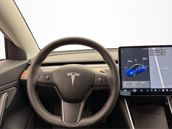 Tesla Model 3 14 of 30