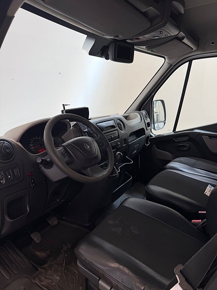 Renault Master 8 of 14