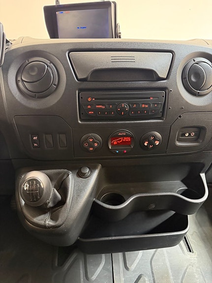Renault Master 11 of 14