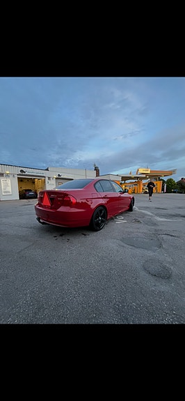 BMW 320d 3 of 7