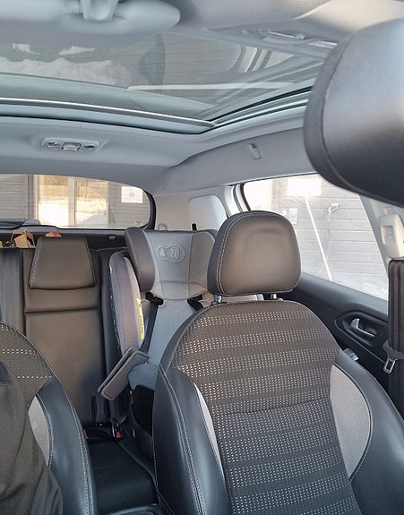Peugeot 2008 3 of 4