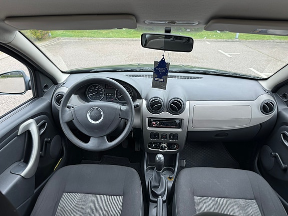 Dacia Sandero 5 of 5