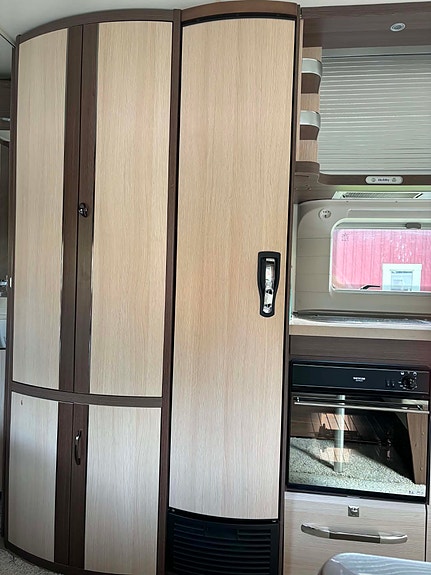Hobby 650 UMFE PRESTIGE AC + PENTATÄLT ev byte mindre vagn 9 of 15