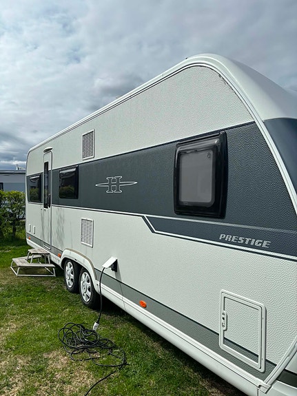 Hobby 650 UMFE PRESTIGE AC + Vattenburen Värme + PENTATÄLT ev Byte mindre vagn 2 of 5