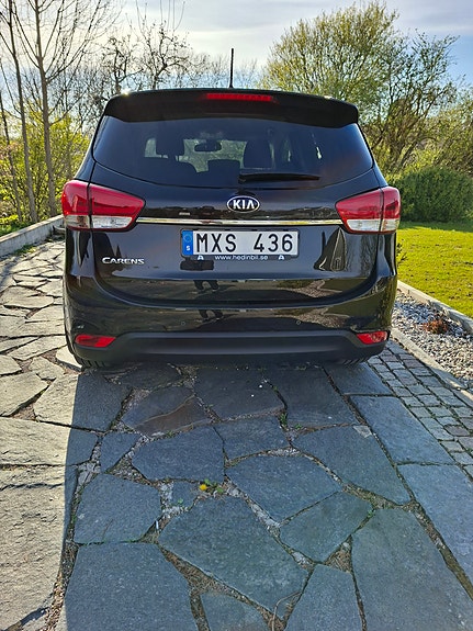 Kia Carens 4 of 5