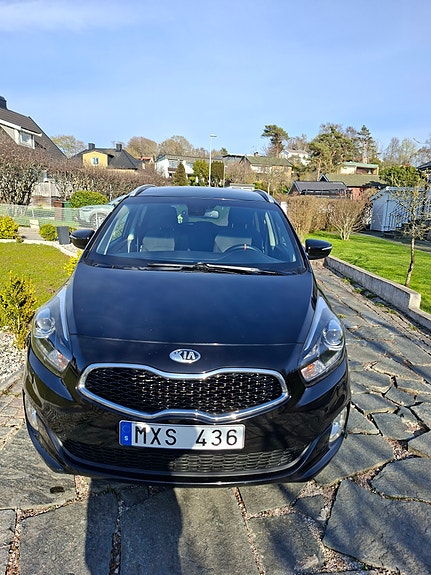 Kia Carens 3 of 5