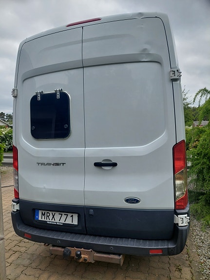 Ford Transit 3 of 5