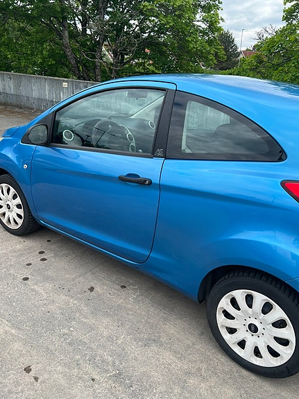 Ford Ka 3 of 5