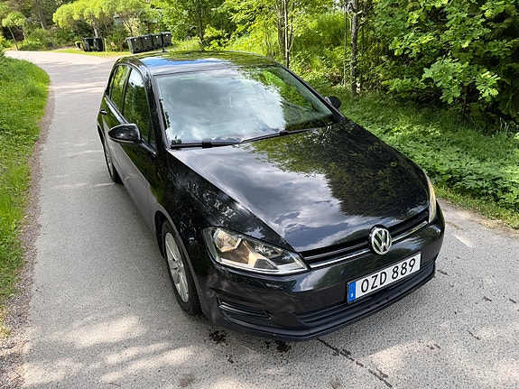 Volkswagen Golf VII 7 of 9