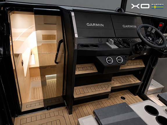 XO EXPLR 44 THE ART OF ARRIVING IN A YACHT 5 of 5