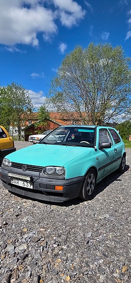 Volkswagen Golf III 3 of 4