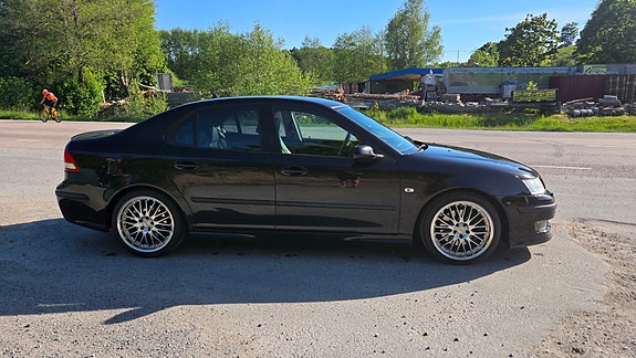 Saab 9-3 3 of 5