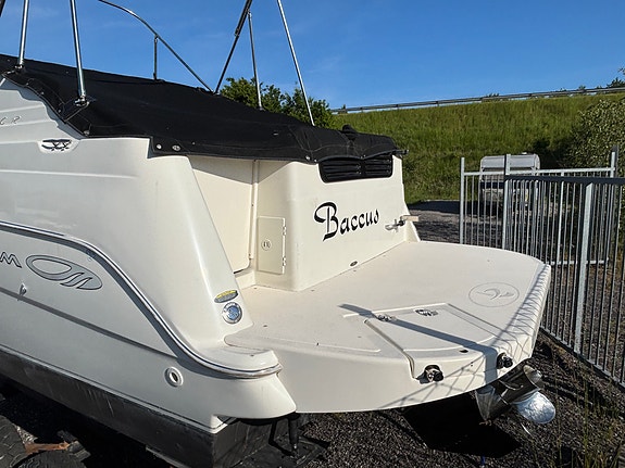 Maxum 2400 SCR 3 of 5