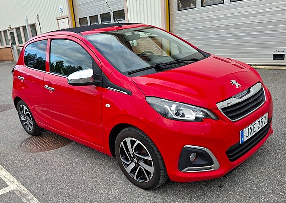 Peugeot 108 2 of 5