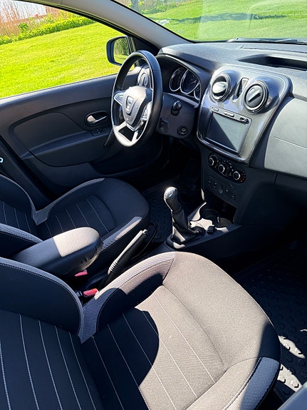 Dacia Logan 4 of 4