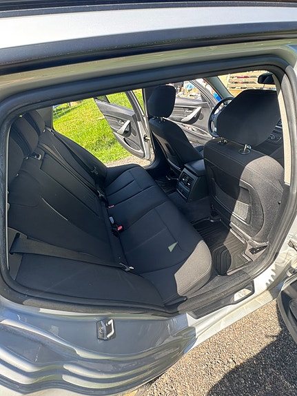 BMW 328i 5 of 5