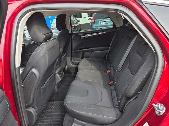 Ford Mondeo 8 of 11