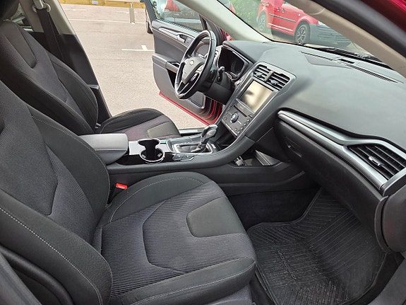 Ford Mondeo 7 of 11