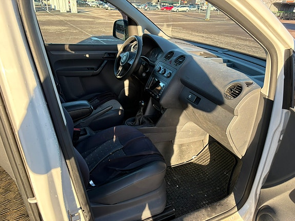 Volkswagen Caddy 4 of 5