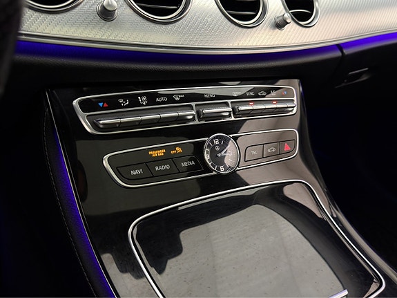 Mercedes-Benz E220 d 26 of 30