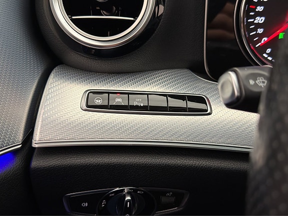 Mercedes-Benz E220 d 14 of 30