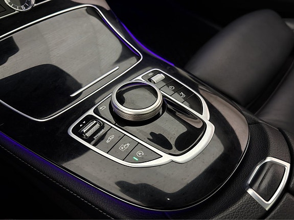 Mercedes-Benz E220 d 25 of 30