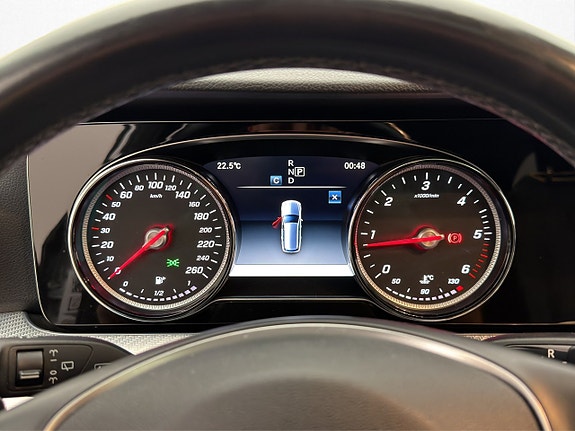 Mercedes-Benz E220 d 16 of 30