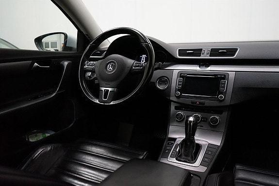 Volkswagen Passat 17 of 17