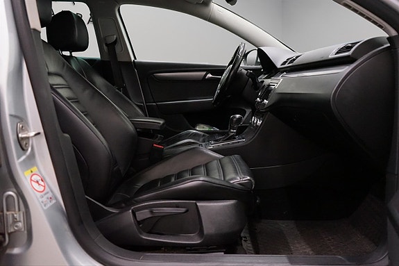 Volkswagen Passat 16 of 17