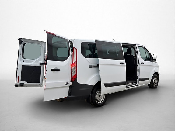 Ford Transit Custom 11 of 30