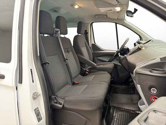Ford Transit Custom 26 of 30